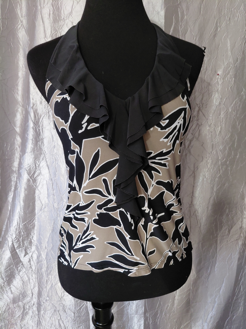 Ruffled V-Neck Floral Print Women's Swim Tank Top - Black & Taupe